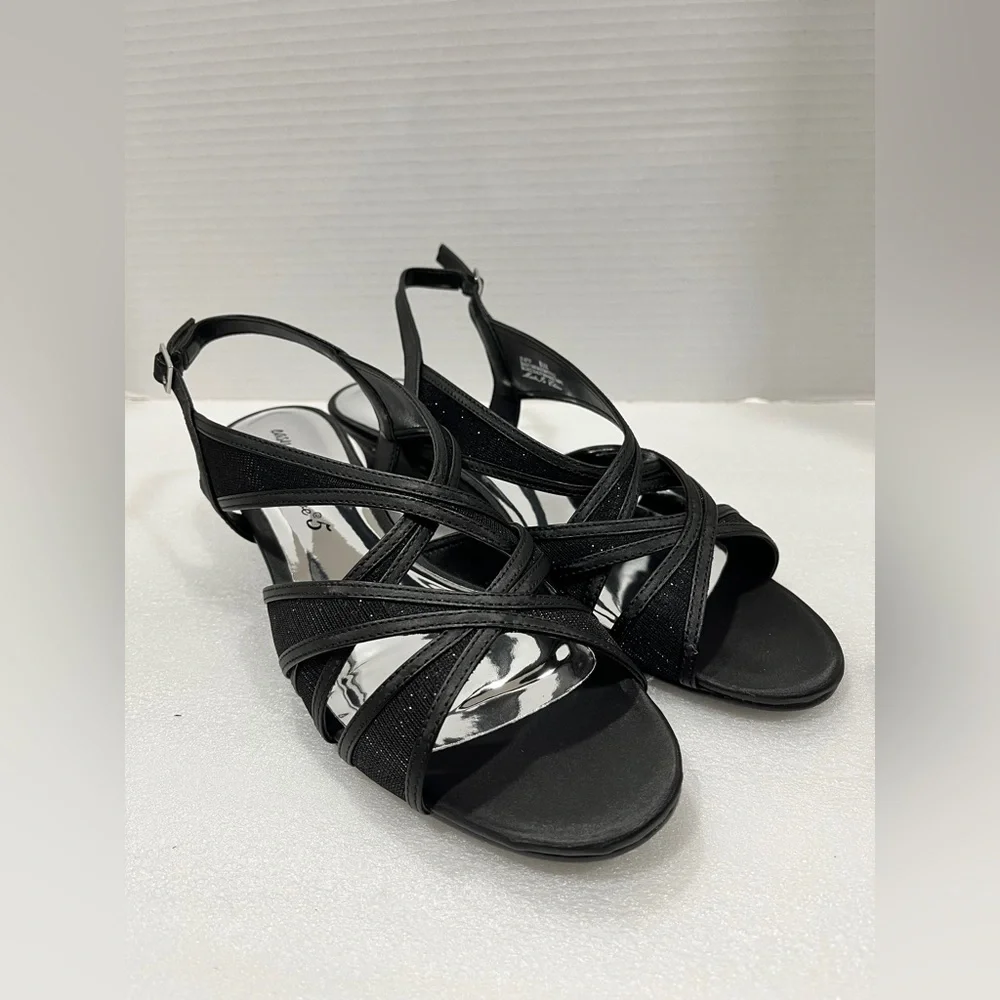 Easy Street‎ Womens Tristen Heeled Sandals. Size 8.5M. Color: Black: NEW